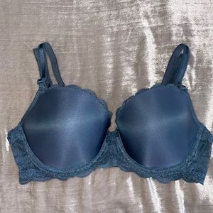 ✨Excellent Condition✨ Victoria’s Secret Lightly Lined Demi Bra Blue 32D💙
